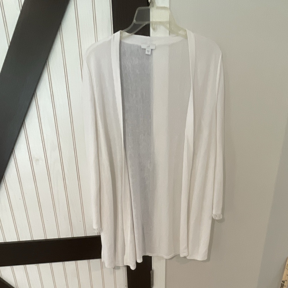 J Jill White Linen Blend Sweater Size S Ruffled Ends of Sleeves